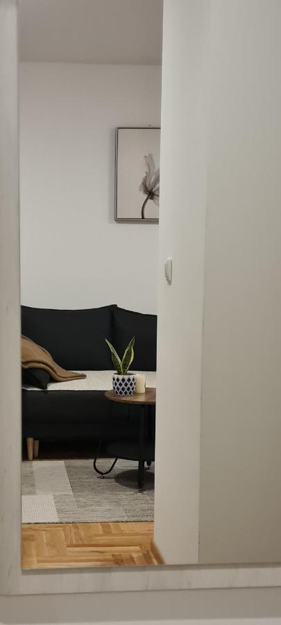 Tim Lux 2 Apartment *
